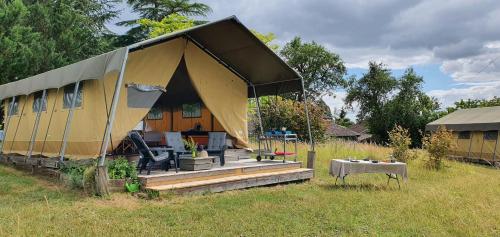 Simply Canvas Farm - Camping - Saint-Jean-de-Duras