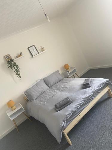 Cheerful 2 bedroom house in Wigan