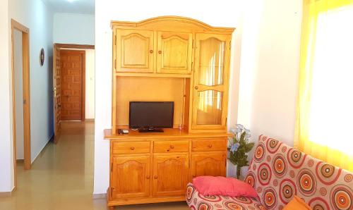 2 bedrooms, 5 beds