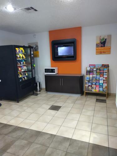 Motel 6 Lawton, OK - 숙소 외관