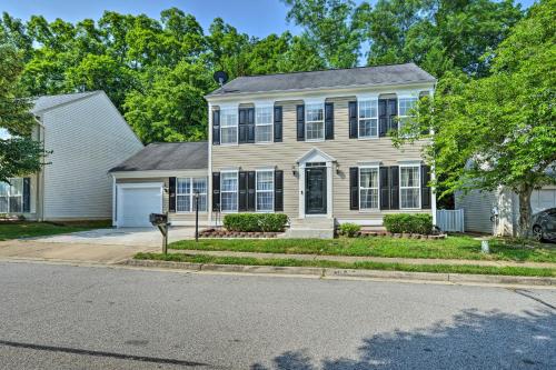 Bright Dumfries Home Near Quantico and Fort Belvoir! in Dumfries, USA