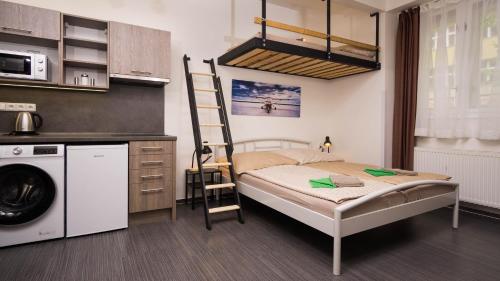 Flying Bed Apartment close to Prague Castle and Airport, Praha (fotografie 7)