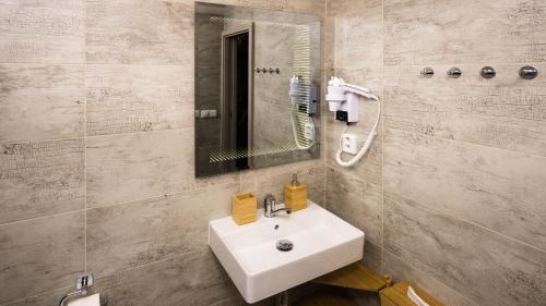 Flying Bed Apartment close to Prague Castle and Airport, Praha (fotografie 9)