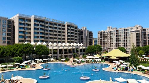 ROYAL BEACH - Modern & Private Apartments in center Sunny Beach 4