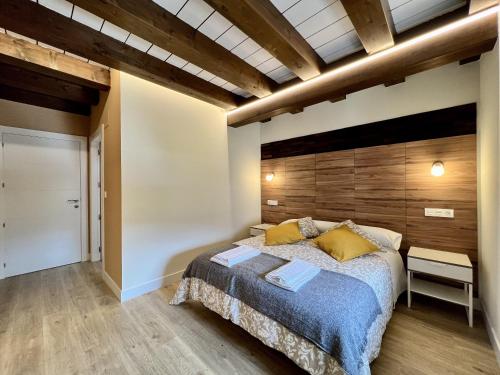 Seven-Bedroom House