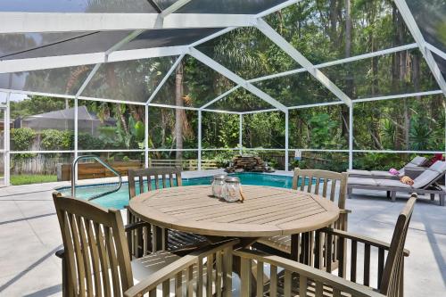 Colonial Palm in Palm Harbor (FL)