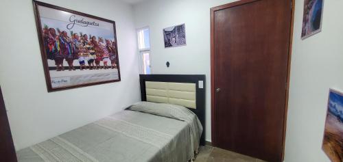 Hostal Guelaguetza Flor de Piña con Baño Propio