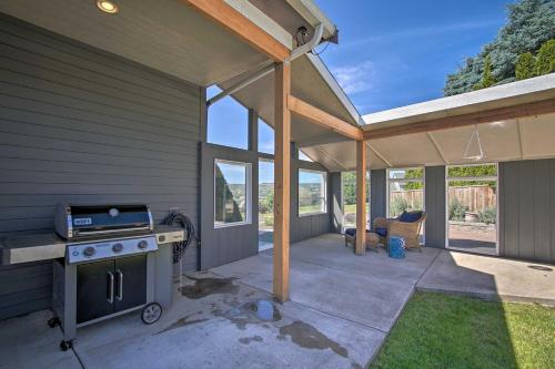 Remarkable Yakima Getaway with Pool and Hot Tub!