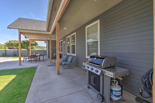 Remarkable Yakima Getaway with Pool and Hot Tub!