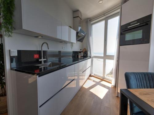 virtuve, Apartment in Scherpenisse by Oosterschelde in Tholena