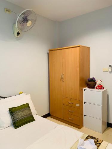 . Don Kaeo Suk Jai Apartment (Local Customer Only)