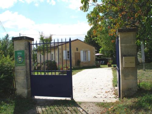 Gîte Saint-Aubin-de-Branne, 3 pièces, 4 personnes - FR-1-440-195 gîte à louer Cabara