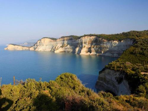 Pleasing apartment in Mpenitses with terrace, Benitses (foto 6)