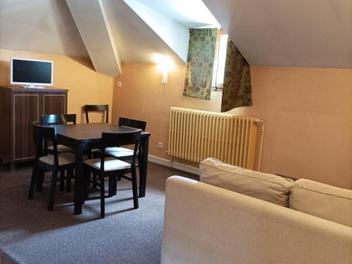Appartement T3 mezzanine à Jausiers pour 6 pers, WiFi, animaux admis - FR-1-165B-9 - Apartment - Jausiers