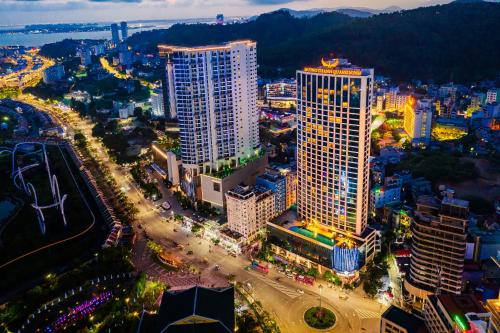 Esterno, Muong Thanh Luxury Quang Ninh Hotel in Hạ Long