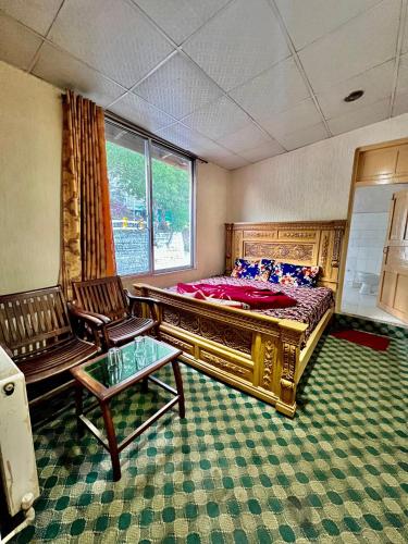 Royal Inn Hotel Murree - image 2
