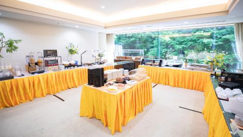KAMOGAWA COUNTRY HOTEL