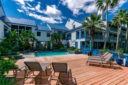 Laguna Madre Sunset 305 by Padre Escapes - image 11