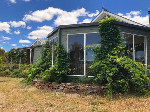 A szálláshely kívülről, Belkampar Retreat - Authentic Farm Style Home - Perfect For Families and Large Groups! in Bonnie Doon
