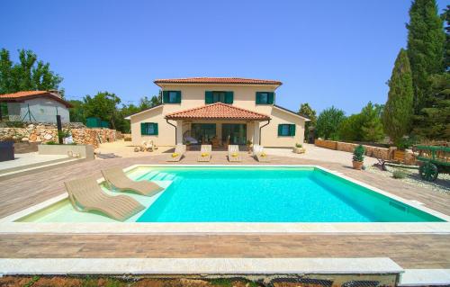 Villa Green Pearl - Accommodation - Gostinjac