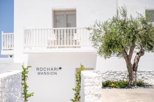 372185082 Rochari Hotel