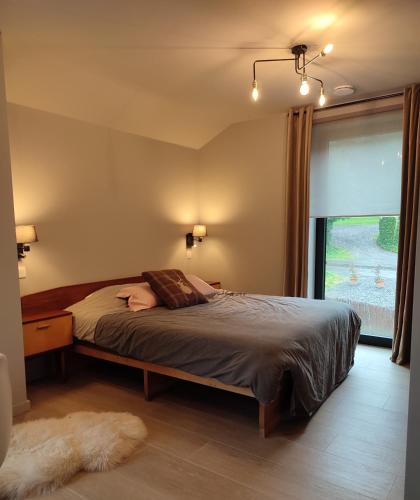 Housedurbuy 2 in Roche-a-Frene