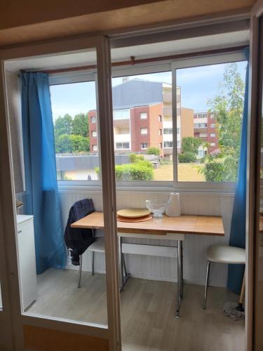 Appartement en résidence avec parking privé.