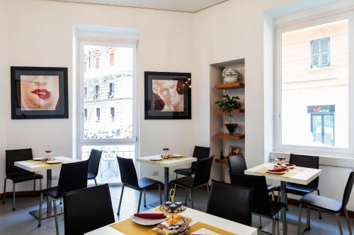 Food and beverages, Rex Lifestyle Hotel in Lungomare Caracciolo