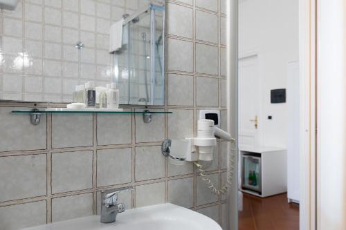 Rex Lifestyle Hotel - image 9