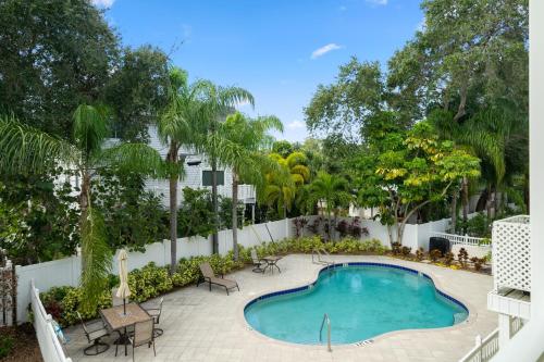 Sea Star 107 3 Bedroom Pool Walk to Beach Balcony Jetted Tub Sleeps 6 - image 3