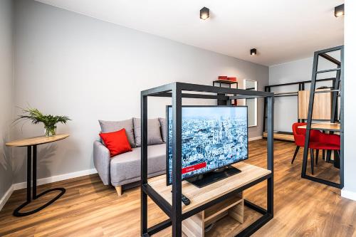 Up Hotel Budapest - image 12