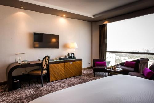Kenzi Tower Hotel - image 4