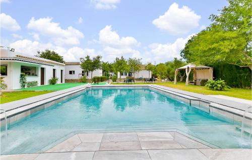 . Stunning Home In El Coronil With Wifi