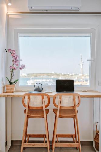 Nautica Suites - Modern Seaview Suite in 安蒂帕羅斯