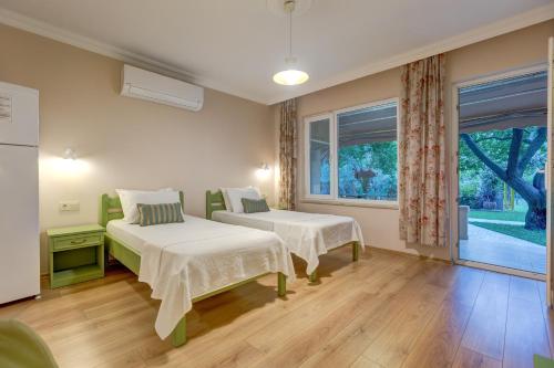 Gurel Garden House Room Type - Family Room