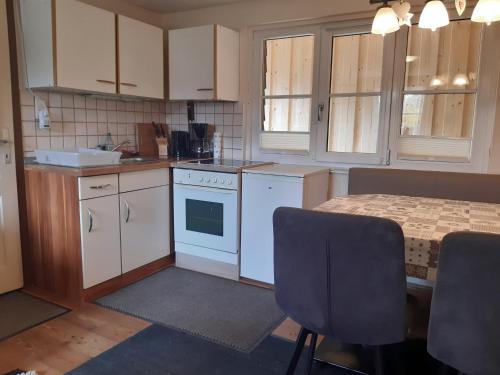 ห้องครัว, Hüttenzauber (Huttenzauber) in บรูก อาน เดอร์ กล็อกเนอร์สตราซเซ่