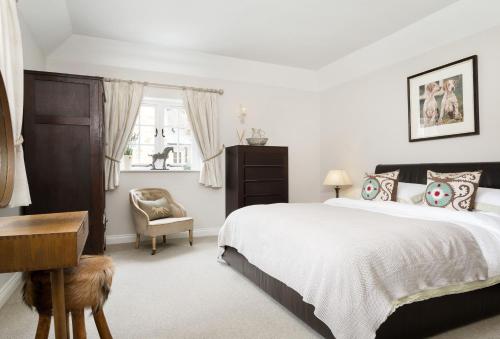 Grooms Cottage - image 8