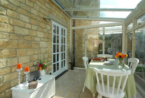 A szálláshely kívülről, Little Shrublands in Blockley