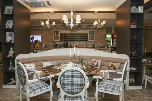 Hotel Nove - image 2