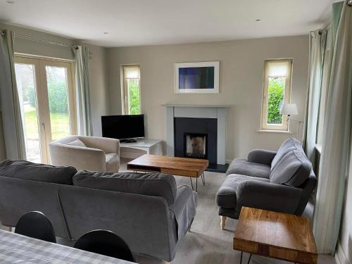 Dunkerron Woods Holiday Homes - image 6