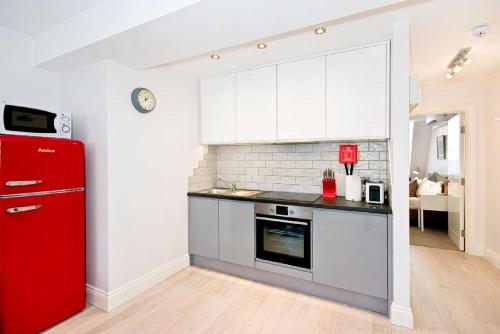 Eldon Chambers Flat 1 - image 4