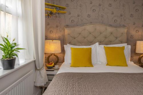 Limestone Hotel Room Type - Small Double Room