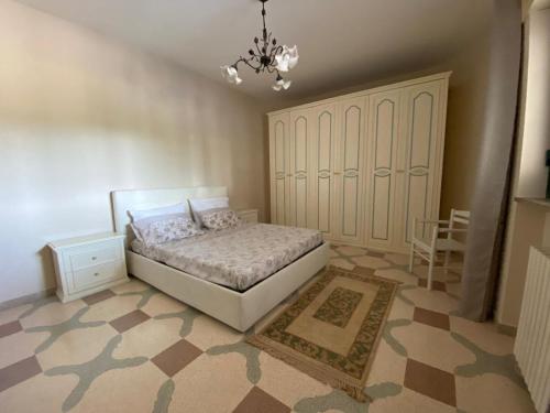 2 queen beds