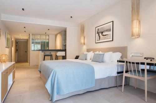 372248800 El Vicenç de la Mar - Adults Only - Over 12