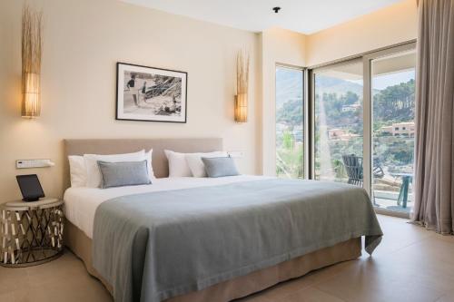 372249979 El Vicenç de la Mar - Adults Only - Over 12