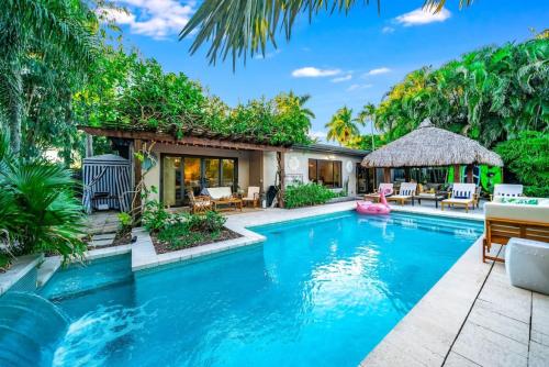 Pool and Waterfront Oasis in Fort Lauderdale, USA