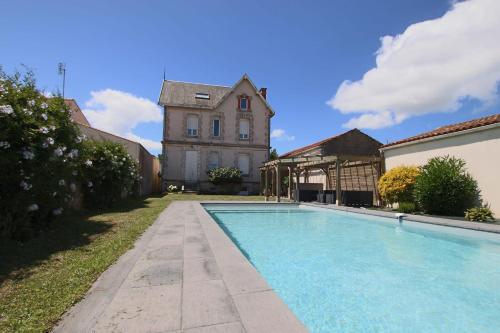Villa with swimming pool at the foot of the island of Oléron gîte à louer Piédemont