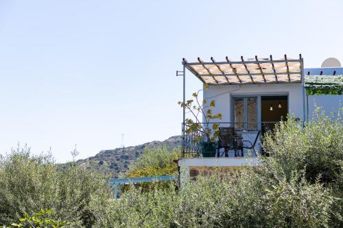 Sarakinas Residences - image 4