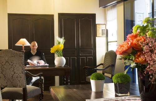 Castex Hotel - image 13