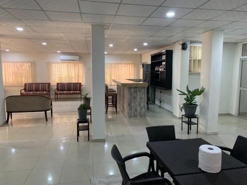 Sky Inn Hotel in Freetown